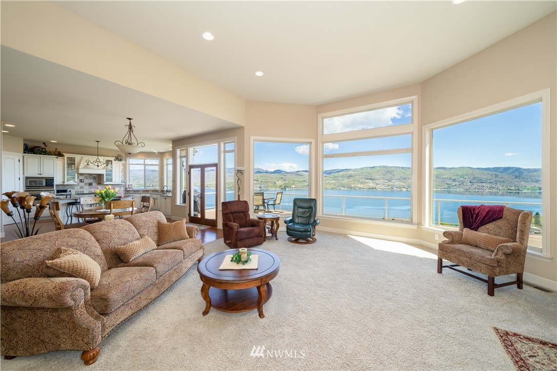 147 Clos Chevalle Road Chelan, WA 98816 - Photo 7 of 24 Gallery Image 7