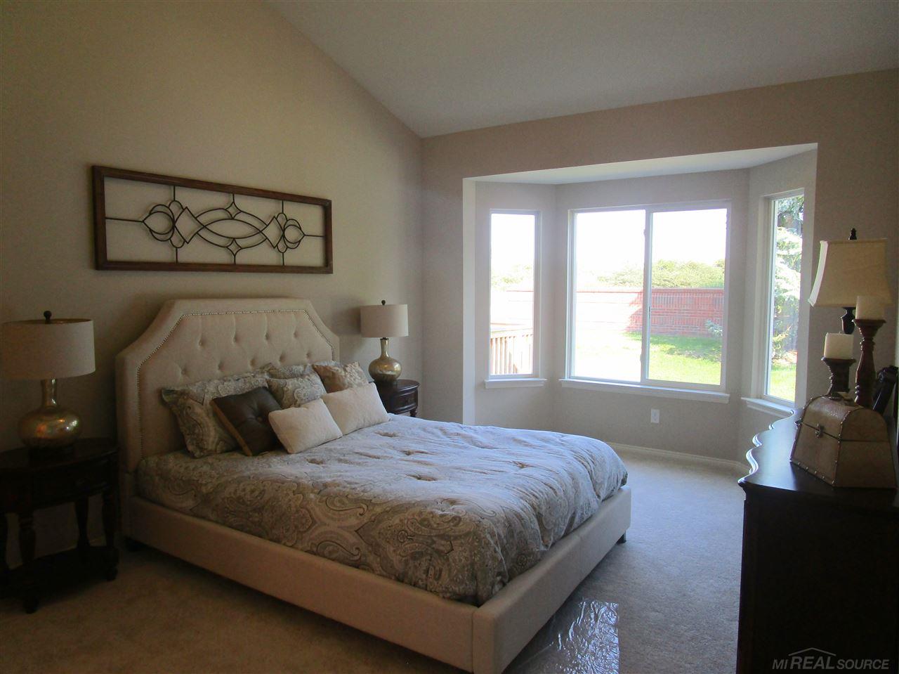 47352 Mariner's Pte New Baltimore, MI 48051 - Photo 6 of 7