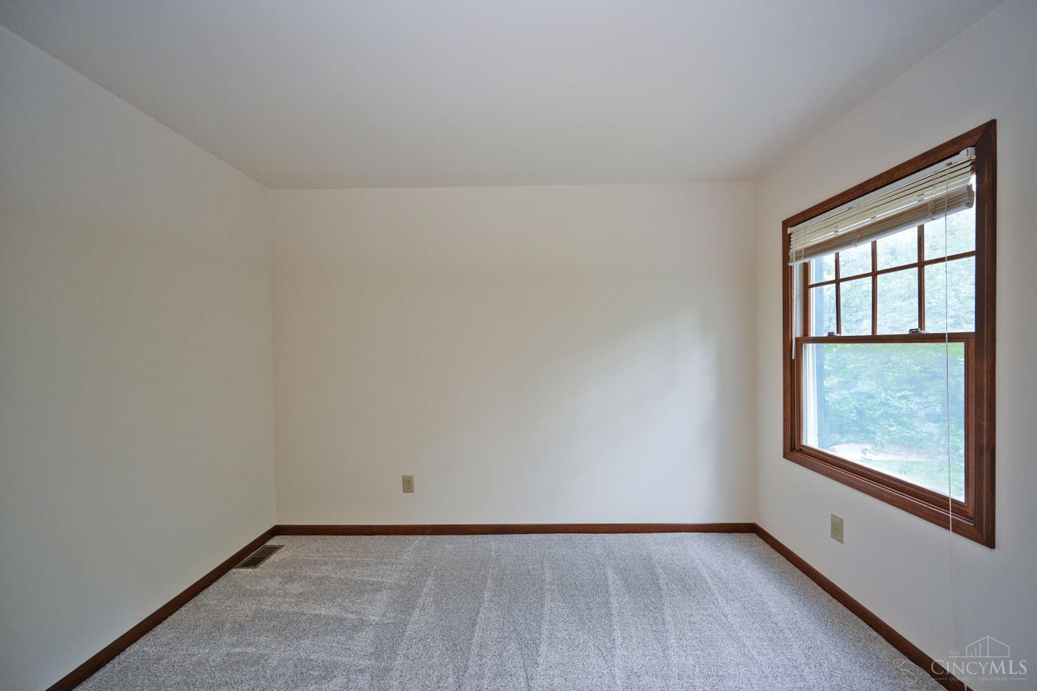 8650 Green Road Cincinnati, OH 45255 - Photo 29 of 57
