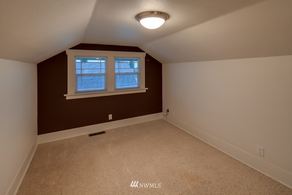 8455 Benson Road Lynden, WA 98264 - Photo 14 of 16