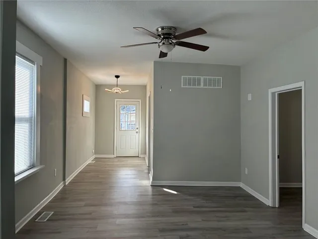 $1,050 | 3013 Edmond Street, St. Joseph, MO 64501