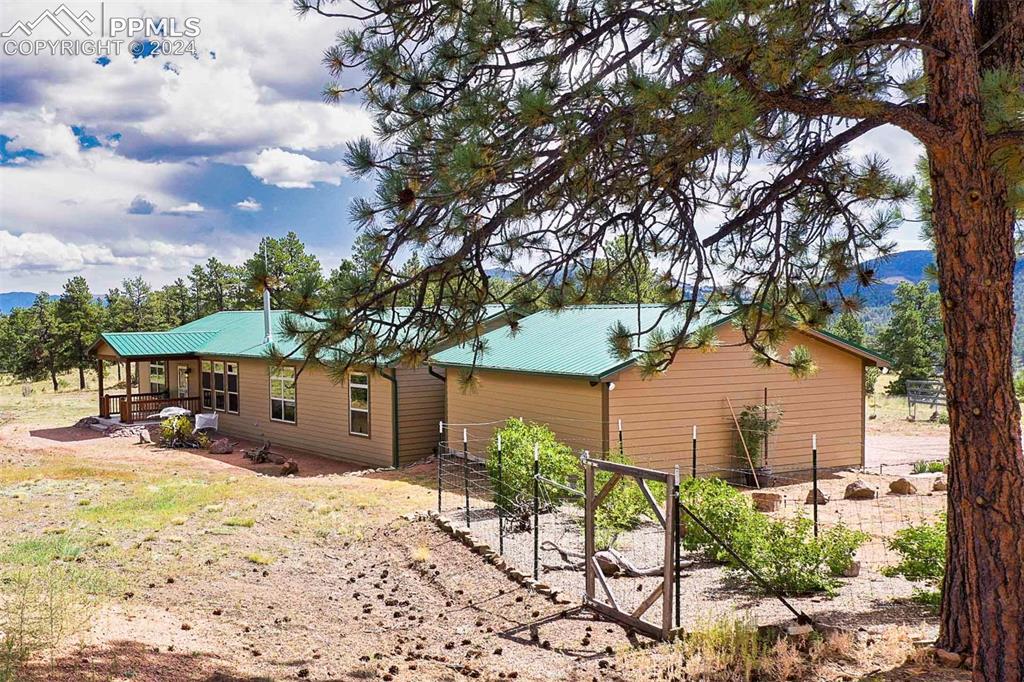 496 Julia Road Guffey, CO 80820 - Photo 4 of 50