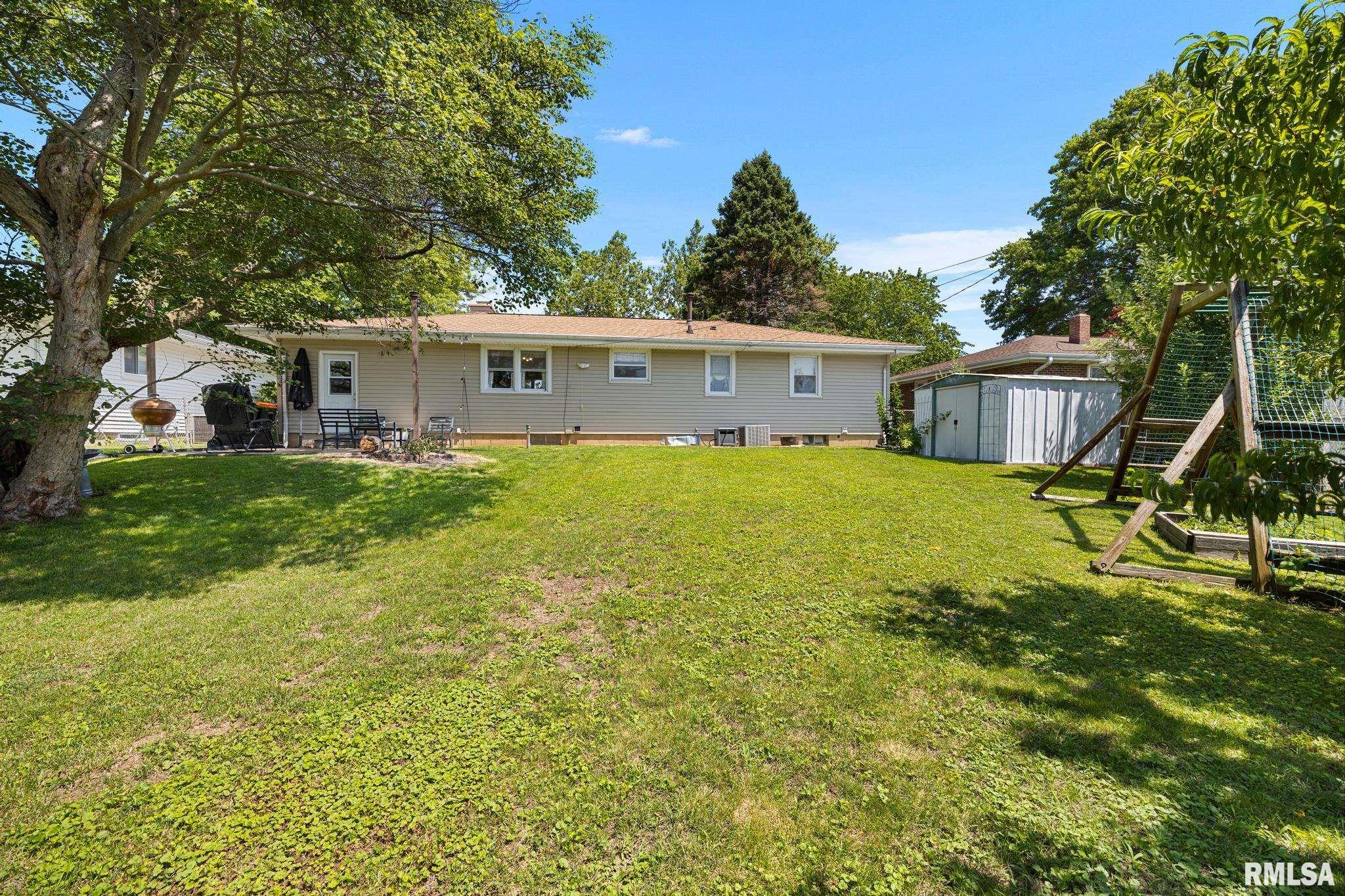 202 Devonshire Road Washington, IL 61571 - Photo 30 of 33