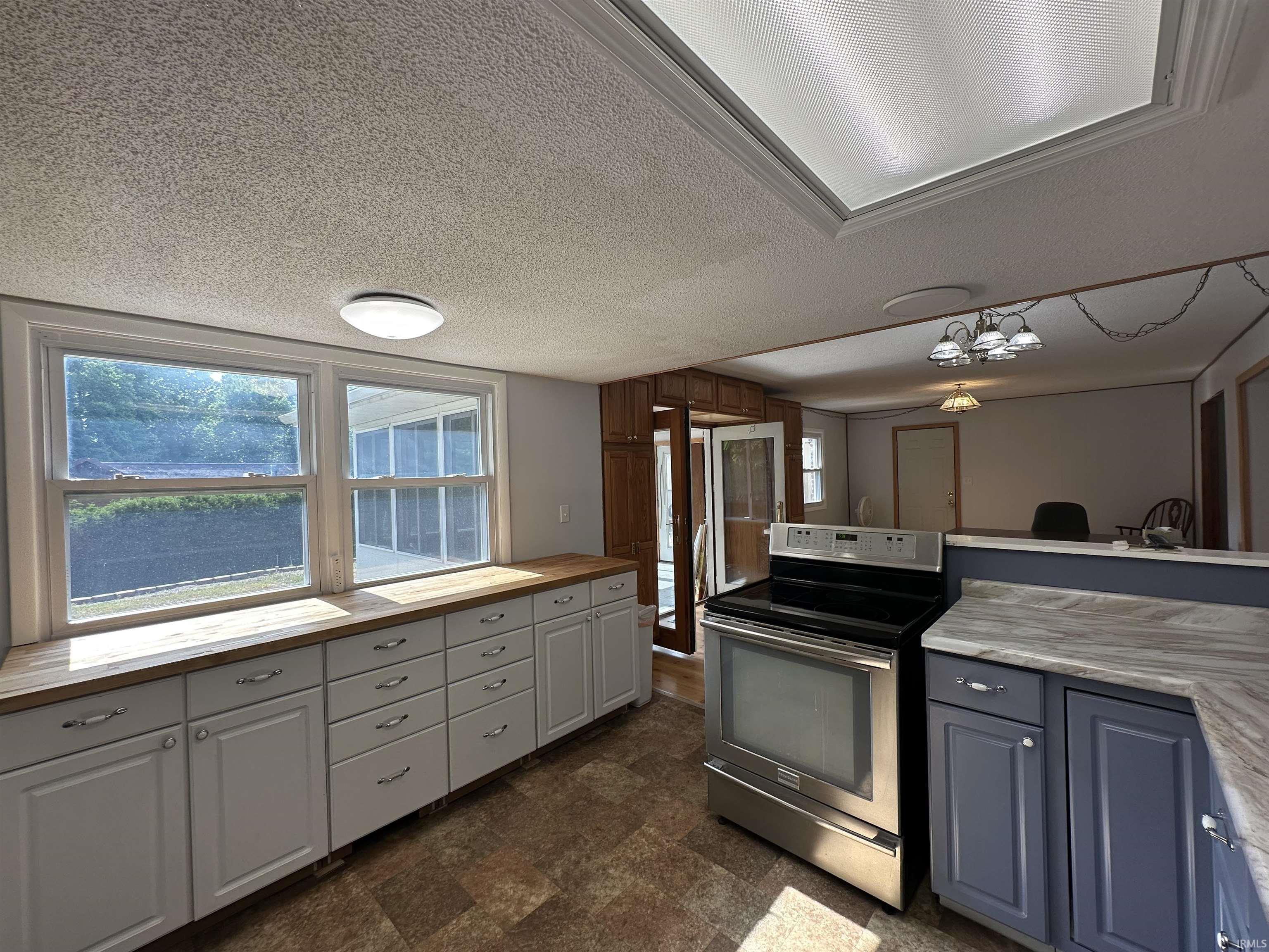 1756 Riverview Road Peru, IN 46970 - Photo 8 of 36