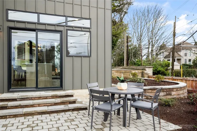 $1,874,995 | 1136 31st Avenue South, Seattle, WA 98144