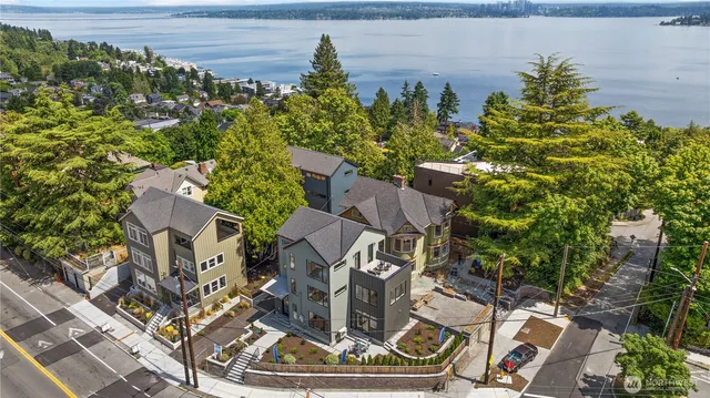 $1,874,995 | 1136 31st Avenue South, Seattle, WA 98144