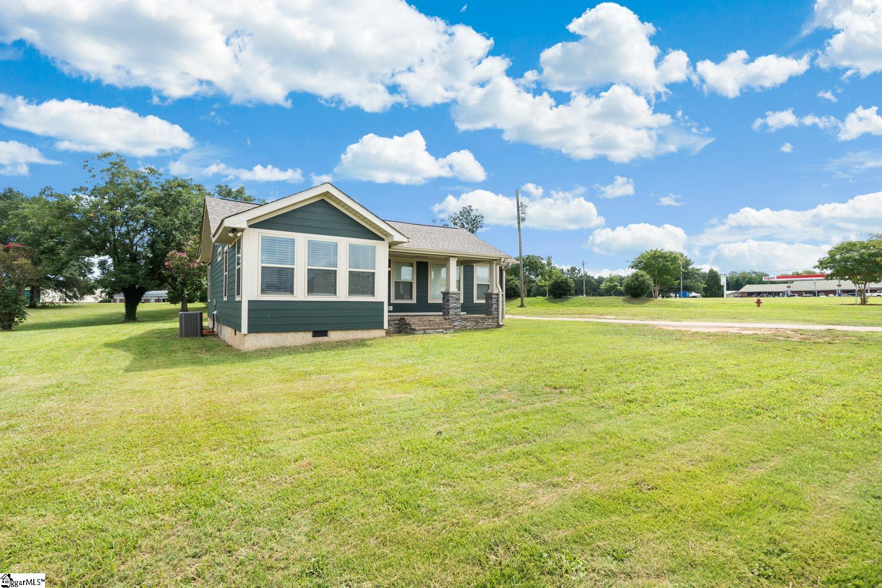 4 State Rd S-42-2031 Lyman, SC 29365 - Photo 1 of 29 Gallery Image 1