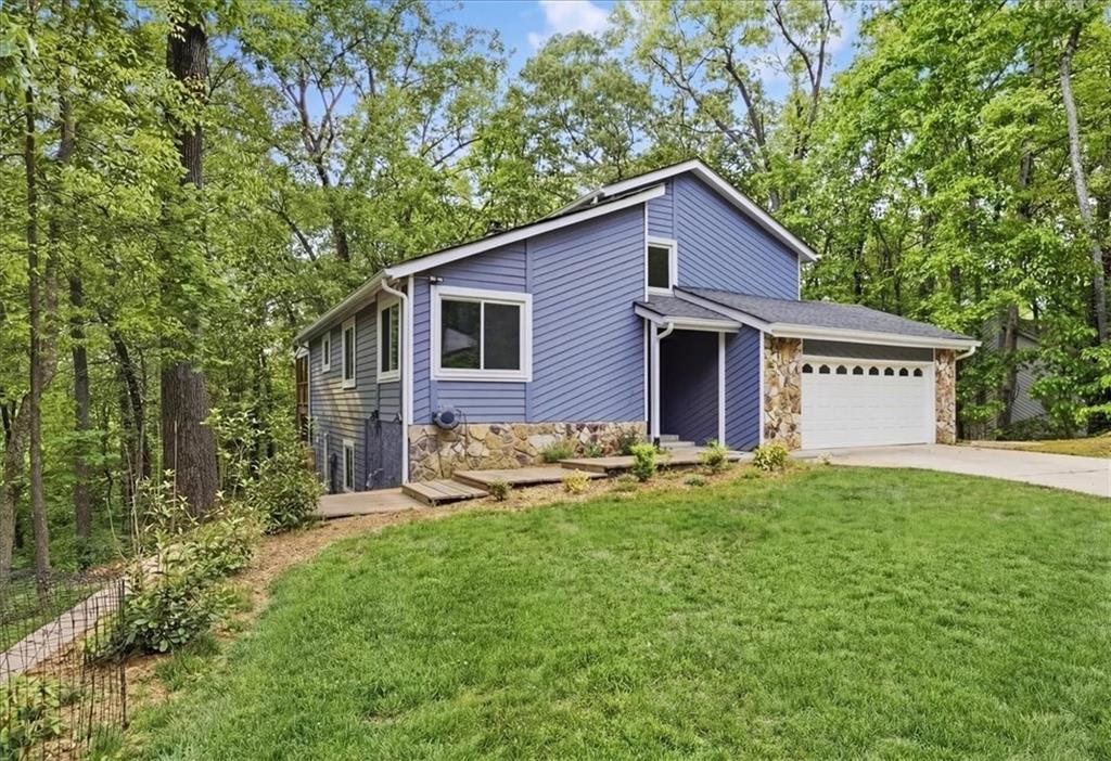 9485 Martin Road Roswell, GA 30076 - Photo 2 of 51