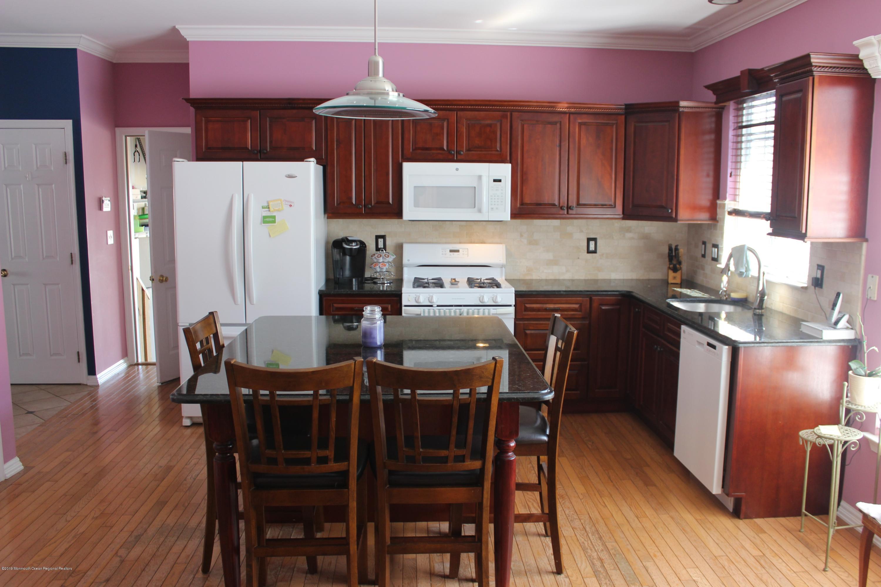 39 Wordsworth Road Brick, NJ 08724 - Photo 3 of 15 Kitchen
