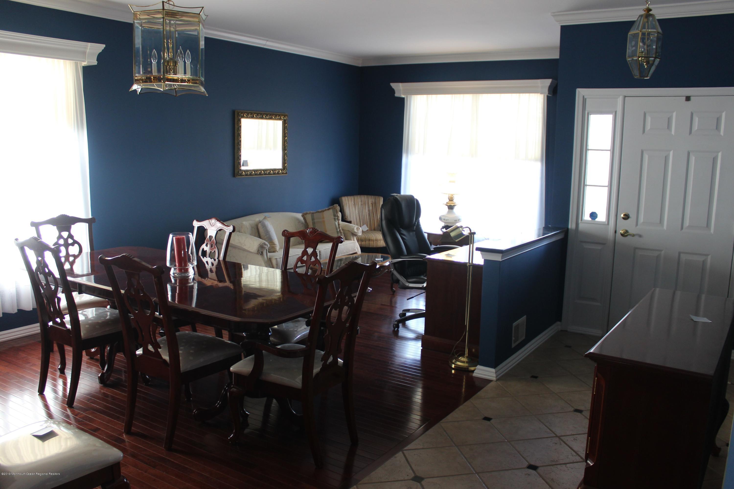 39 Wordsworth Road Brick, NJ 08724 - Photo 5 of 15 Dining
