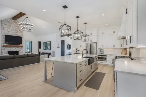$1,650,000 | 2207 Carpenter Bridge Road, Columbia, TN 38401