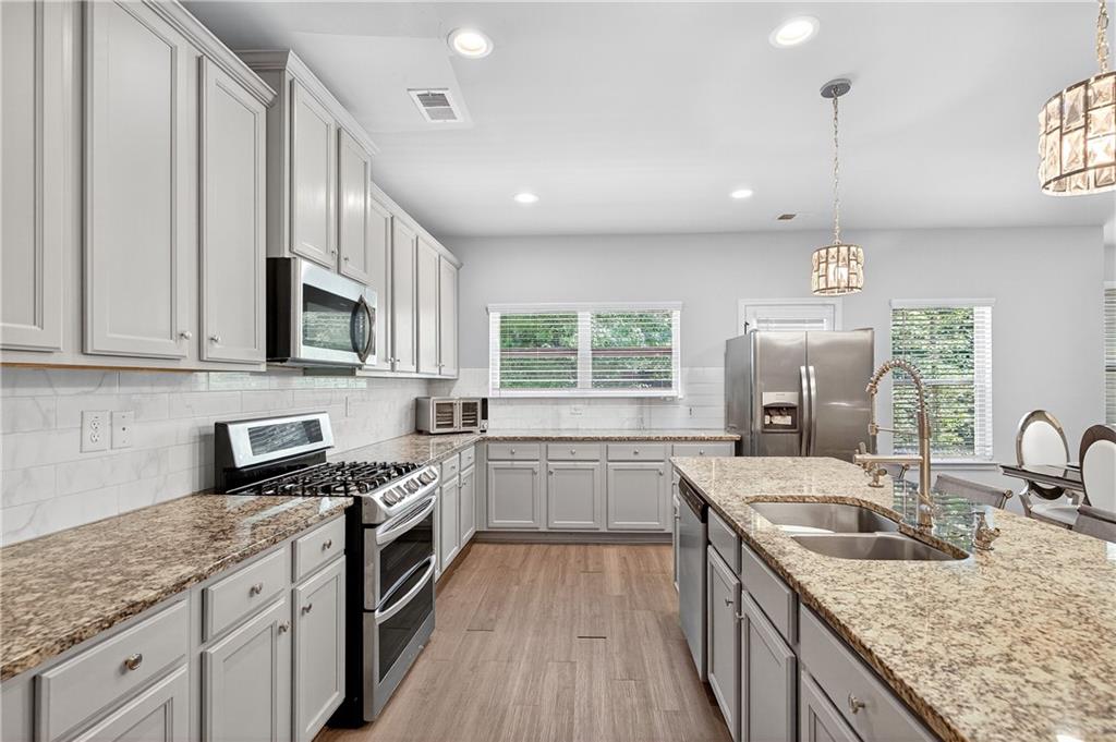 2329 Red Hibiscus Court Atlanta, GA 30331 - Photo 8 of 33