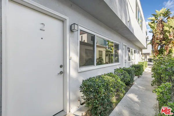 $2,594 | 1323 11th Street, Unit 2, Santa Monica, CA 90401