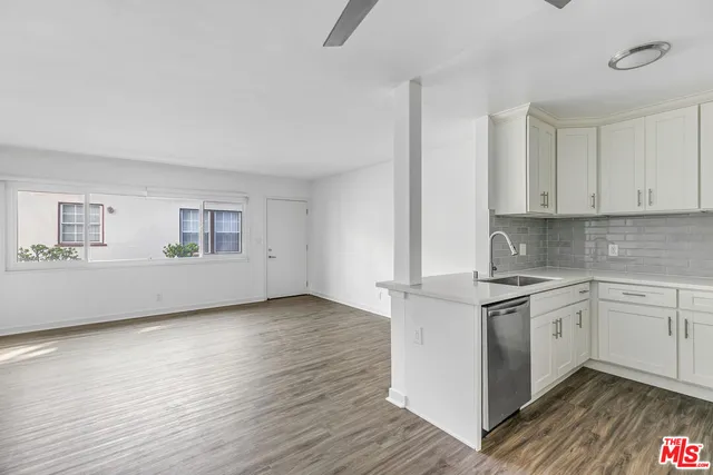 $2,695 | 1323 11th Street, Unit 2, Santa Monica, CA 90401