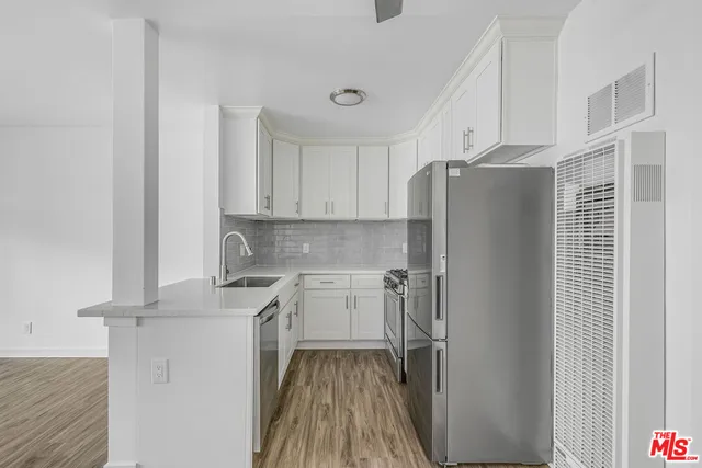 $2,695 | 1323 11th Street, Unit 2, Santa Monica, CA 90401