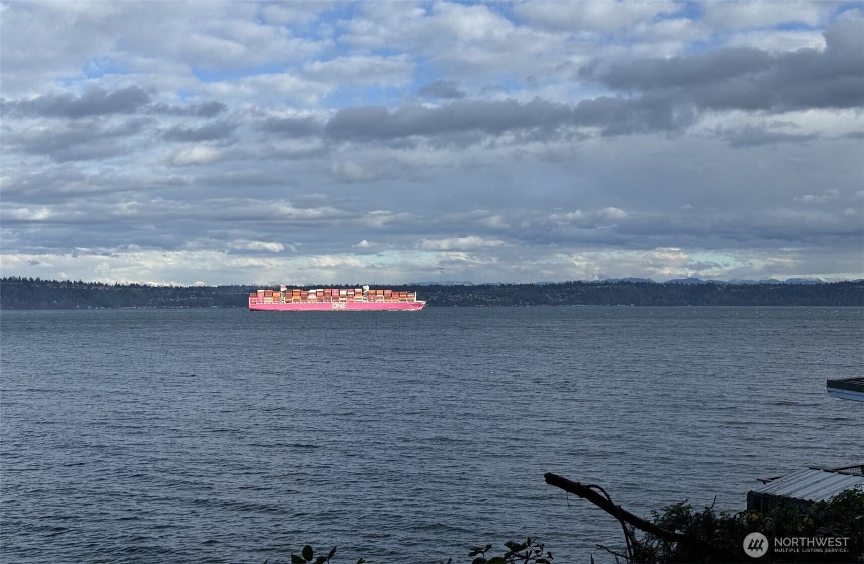 14024 Glen Acres Road Southwest Vashon, WA 98070 - Photo 34 of 40 a view of an ocean