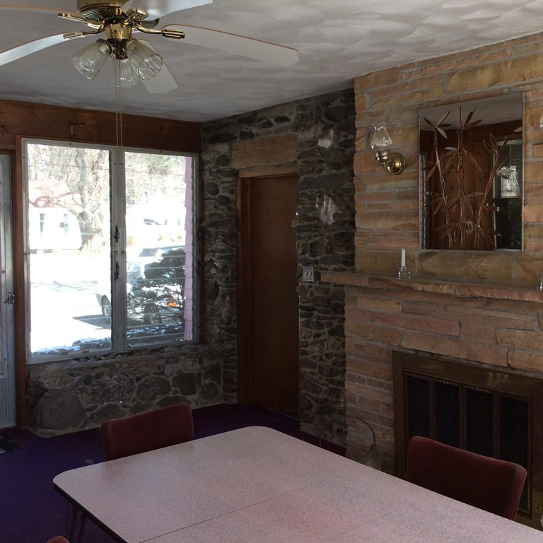 57 Mohawk Drive Springfield, MA 01129 - Photo 5 of 10