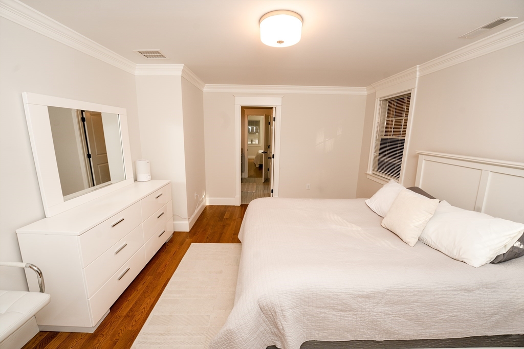 186 Ridge Street Winchester, MA 01890 - Photo 16 of 24