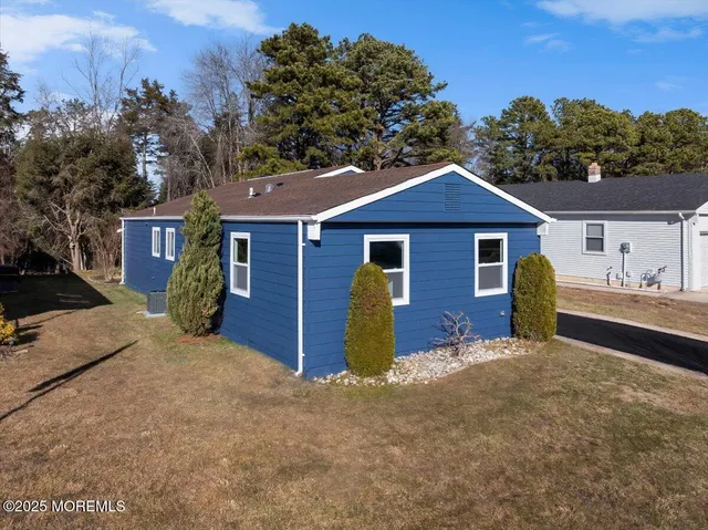 $440,000 | 52 Santiago Court, Toms River, NJ 08757