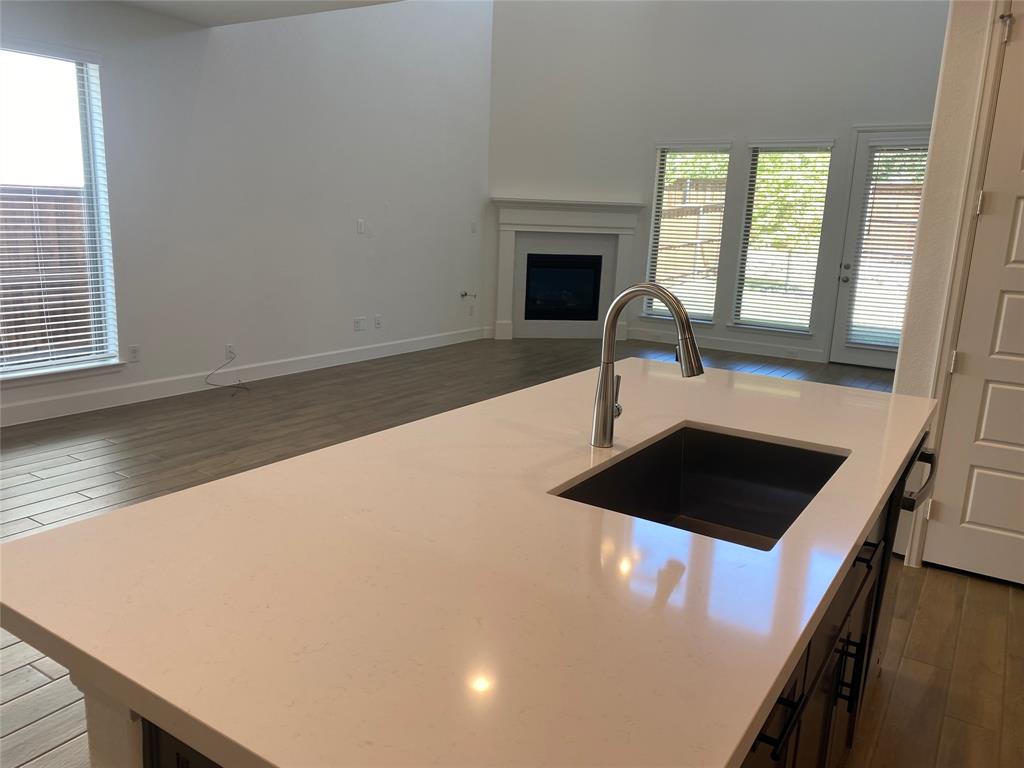 1624 Bulls Eye Road Mansfield, TX 76063 - Photo 11 of 31 Gallery Image 11