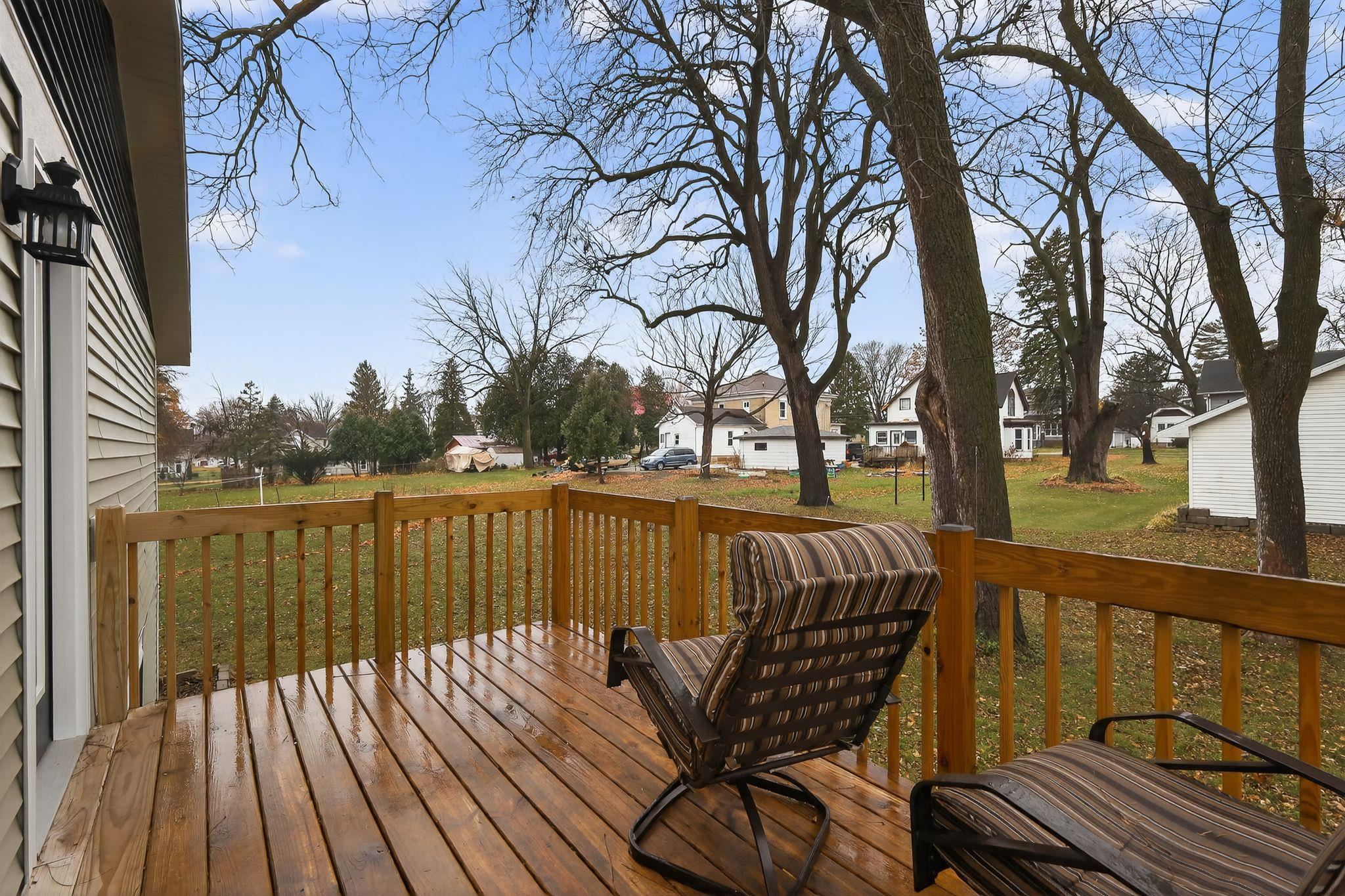 205 Ann Street Fox Lake, WI 53933 - Photo 13 of 32