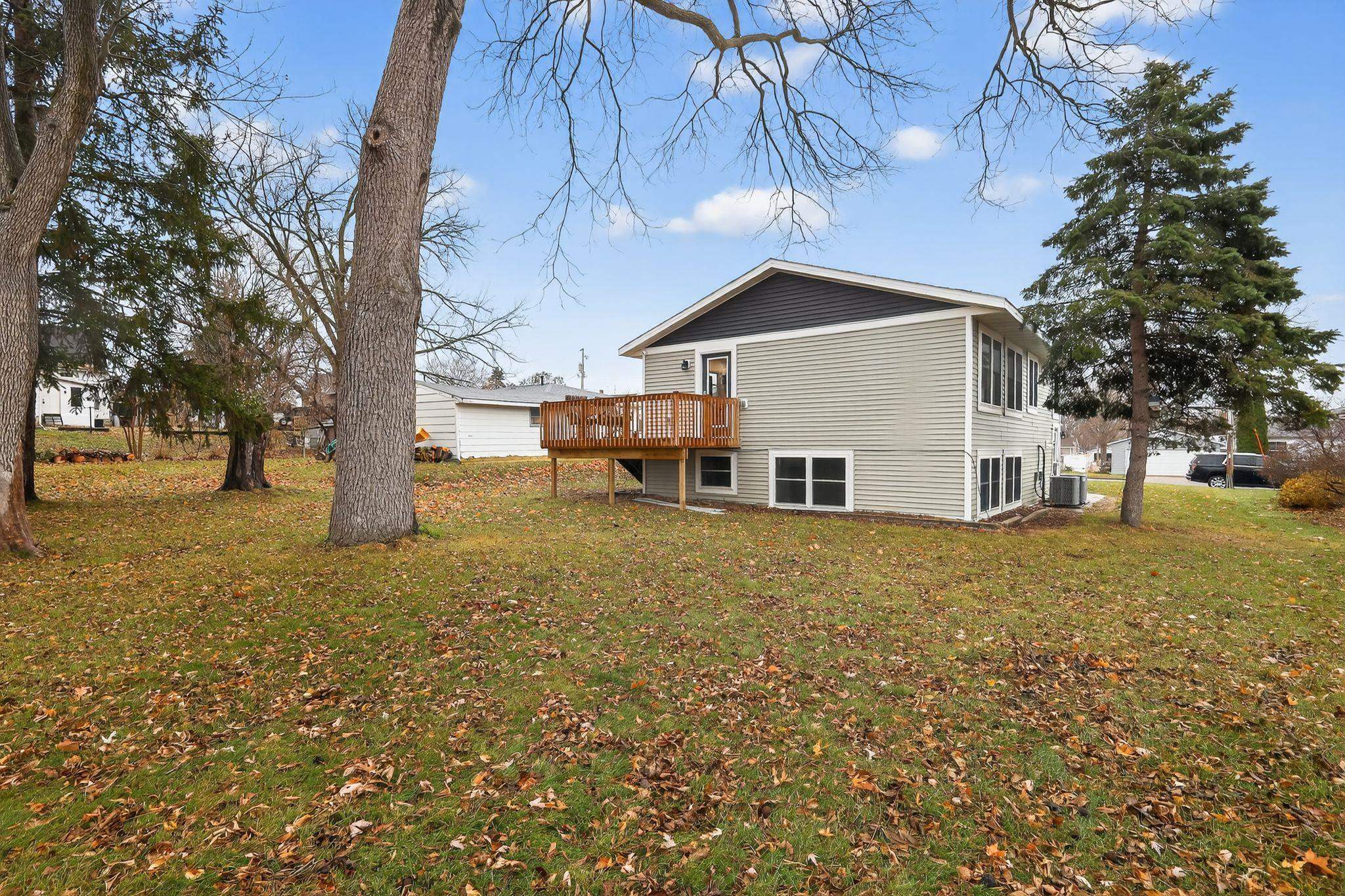 205 Ann Street Fox Lake, WI 53933 - Photo 30 of 32