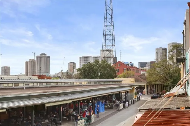 $1,750 | 45 French Market Place, New Orleans, LA 70116