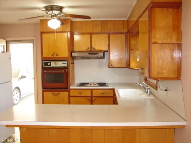 5302 Ridge Road Seagrove, NC 27341 - Photo 4 of 50 Gallery Image 4
