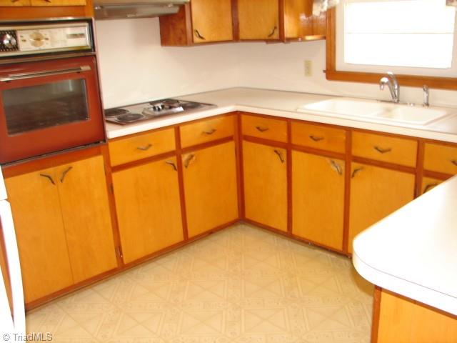 5302 Ridge Road Seagrove, NC 27341 - Photo 6 of 50 Gallery Image 6
