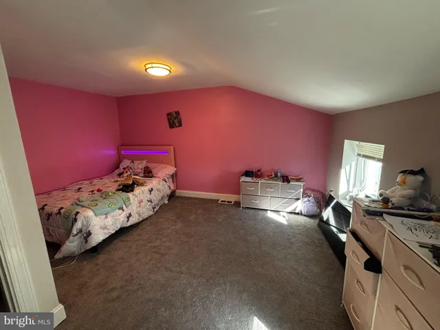 $255,000 | 4 3rd Street, Brookhaven, PA 19015