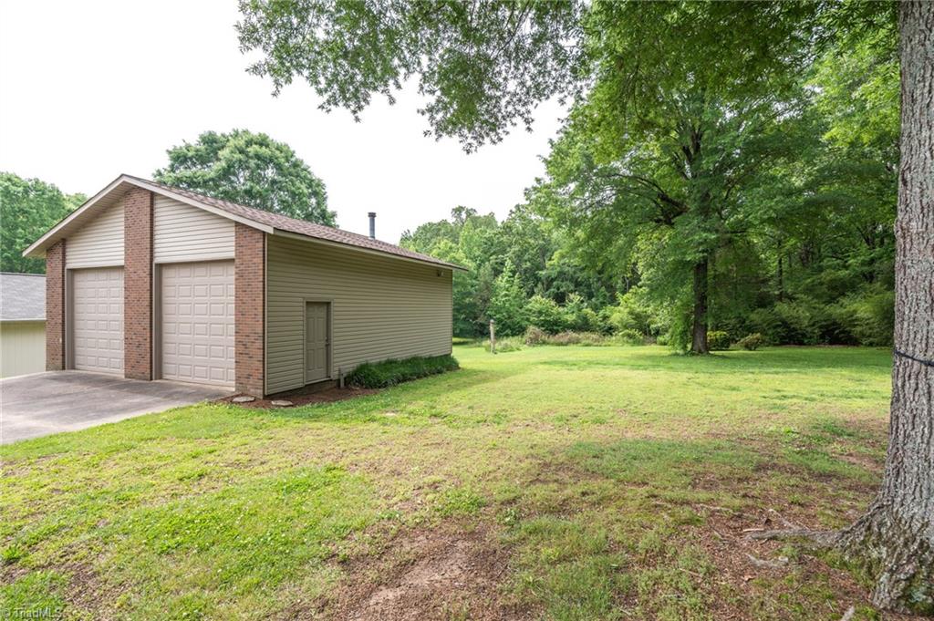 1822 Routh Road Burlington, NC 27217 - Photo 34 of 49 Gallery Image 34