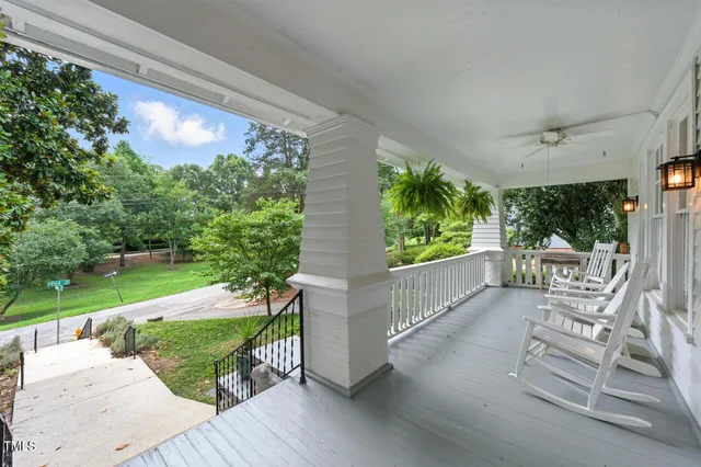 a view of outdoor space yard and patio