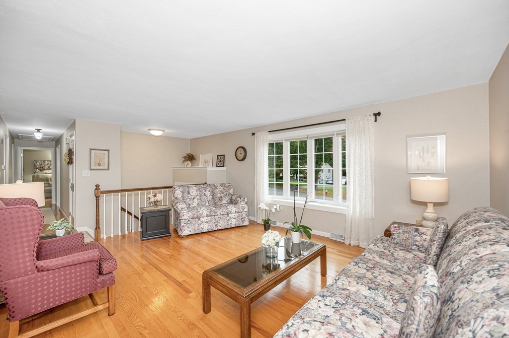 58 Wagon Wheel Road Dracut, MA 01826 - Photo 11 of 42 Gallery Image 11