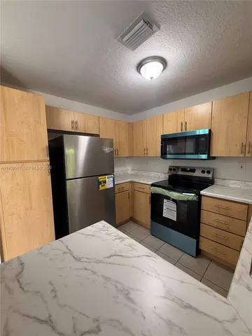 $2,175 | 1692 Southeast 9th Avenue, Unit 1692, Homestead, FL 33034