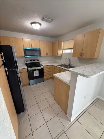 $2,175 | 1692 Southeast 9th Avenue, Unit 1692, Homestead, FL 33034