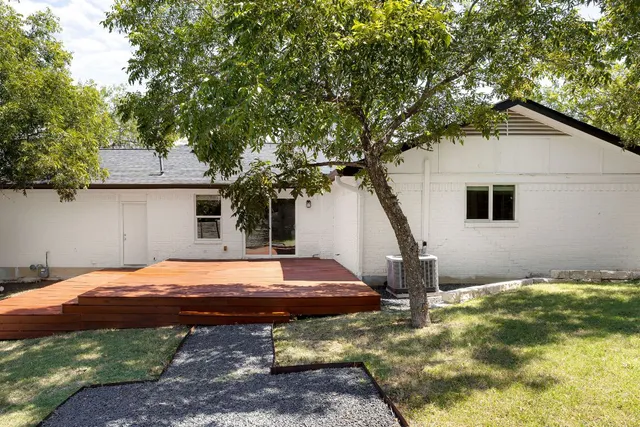 $480,000 | 6210 Hyside Drive, Austin, TX 78723