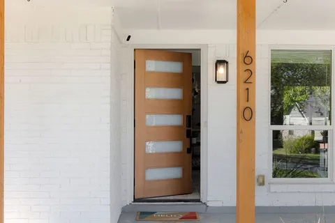 $480,000 | 6210 Hyside Drive, Austin, TX 78723