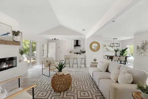 $480,000 | 6210 Hyside Drive, Austin, TX 78723