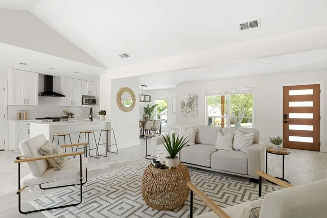 $480,000 | 6210 Hyside Drive, Austin, TX 78723