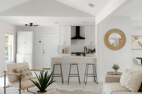 $480,000 | 6210 Hyside Drive, Austin, TX 78723