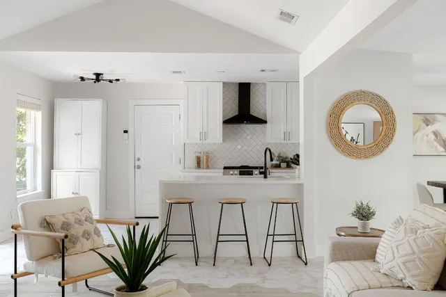 $480,000 | 6210 Hyside Drive, Austin, TX 78723