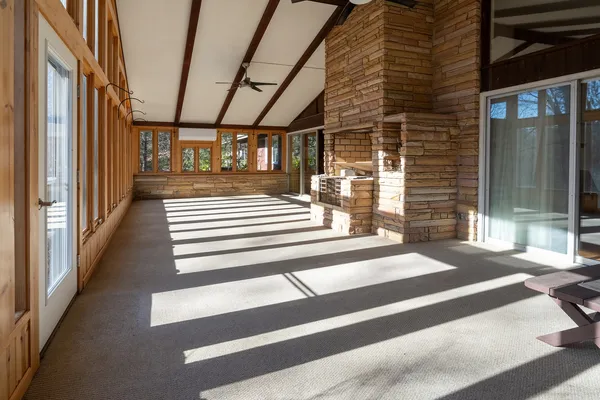 $450,000 | 88 Dakota Road, Carbondale, IL 62902