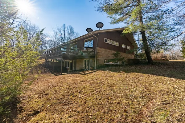 $450,000 | 88 Dakota Road, Carbondale, IL 62902