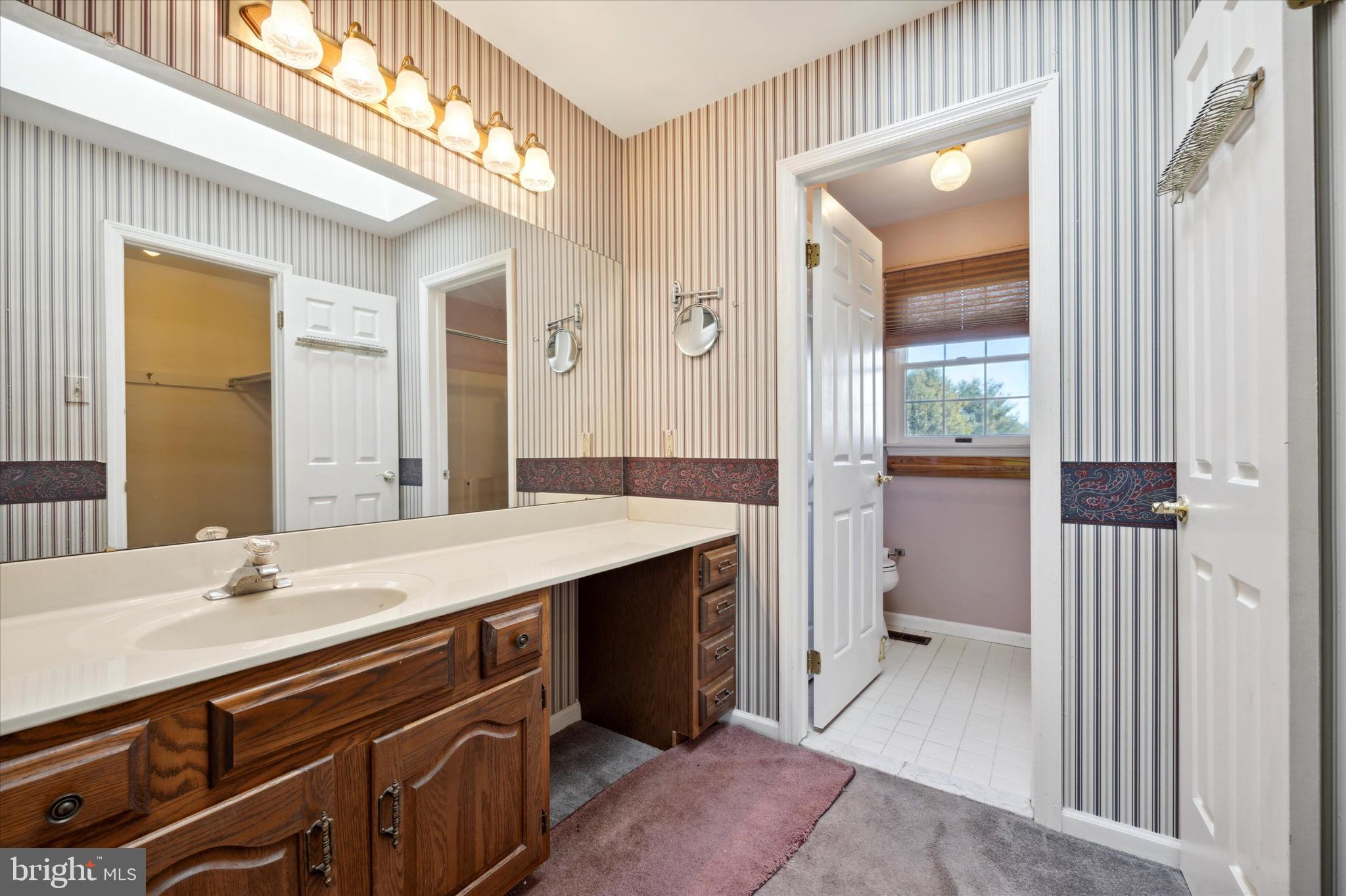 16 Willow Pond Road Malvern, PA 19355 - Photo 38 of 46 Primary bathroom