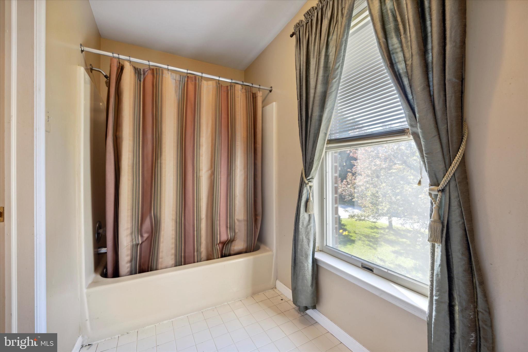 16 Willow Pond Road Malvern, PA 19355 - Photo 44 of 46 Hall bathroom