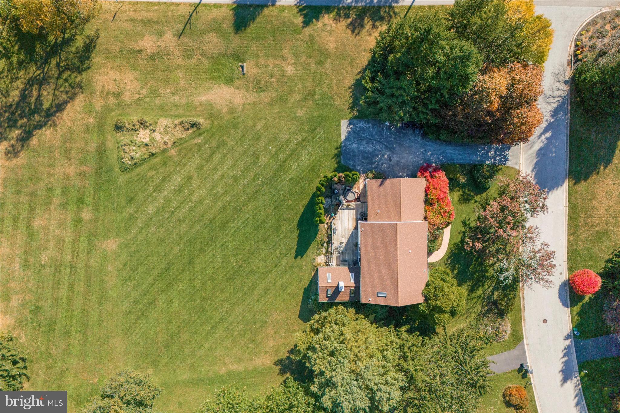 16 Willow Pond Road Malvern, PA 19355 - Photo 10 of 46 Home and lot