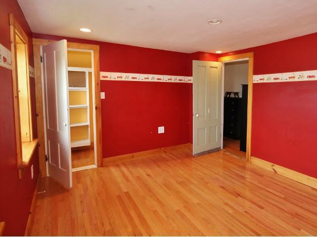 15 Main Street Tenants Harbor, ME 04860 - Photo 15 of 28 Living Room.