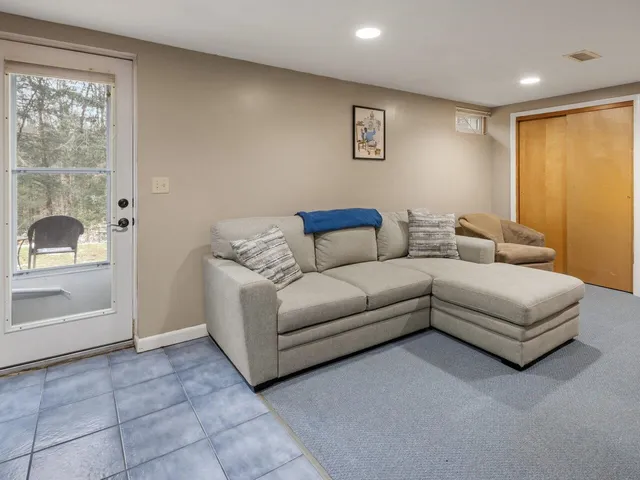 $479,900 | 55 Foster Road, Essex, VT 05452