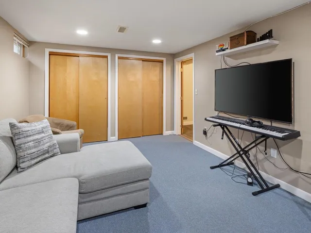 $479,900 | 55 Foster Road, Essex, VT 05452