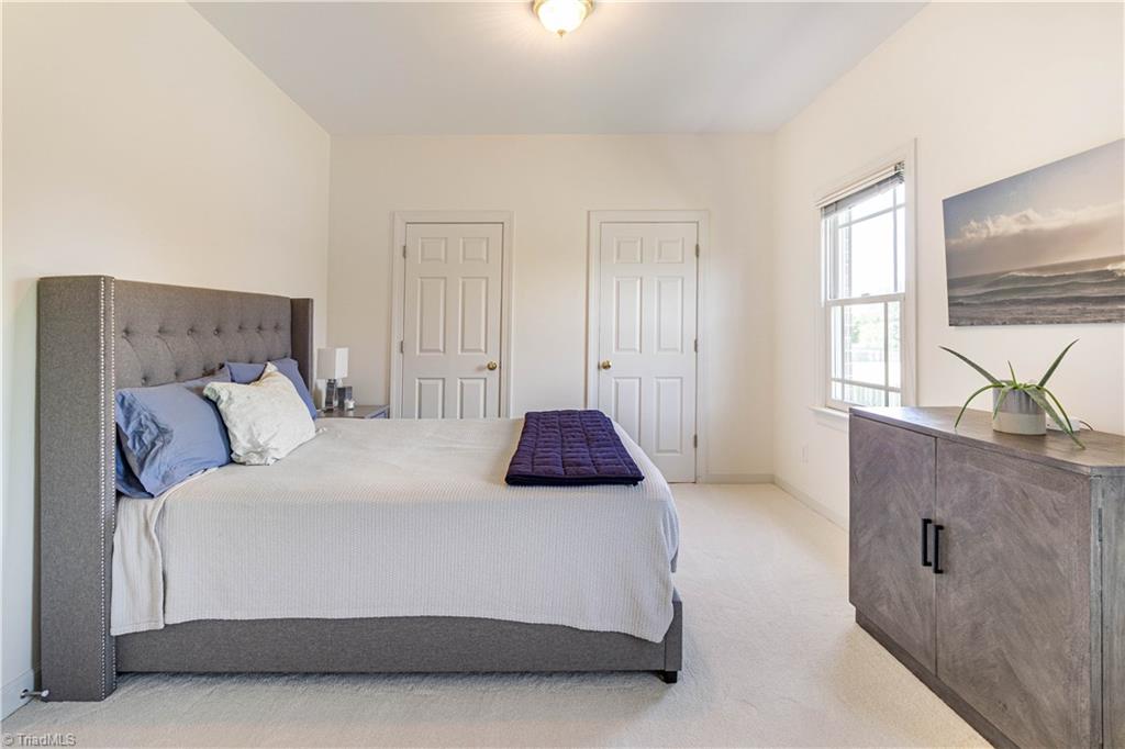 2207 Brigham Road Greensboro, NC 27409 - Photo 16 of 30 Gallery Image 16